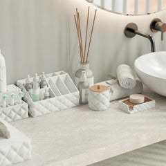 Accesorii baie elegante Homentum – organizatoare, suporturi și detalii minimaliste pentru un spațiu ordonat