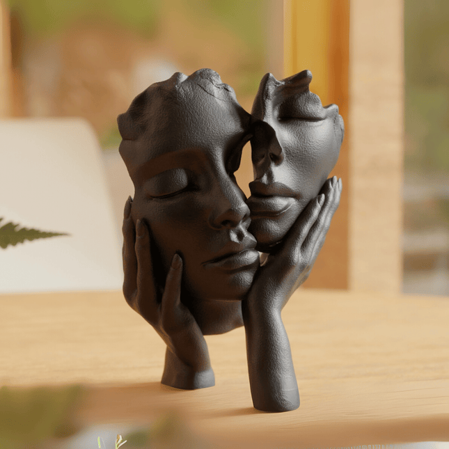 Esencia | artă poetică a îmbrățișării