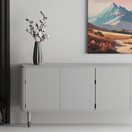 Vanessa – vază înaltă cu textură fină și linii drepte, din colecția Smooth Ribs