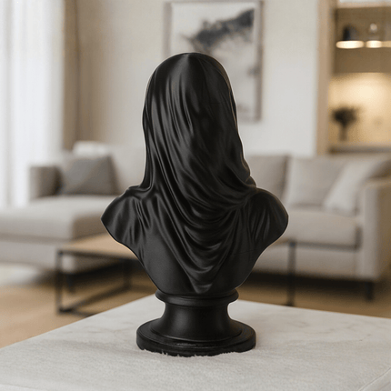 Plinto ׀ sculptură misterioasă