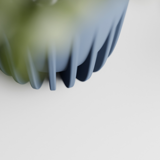 Auralis – ghiveci cu nervuri fine și formă elegantă