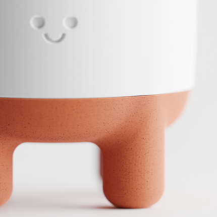 Bruna – ghiveci cu zâmbet și forme rotunjite