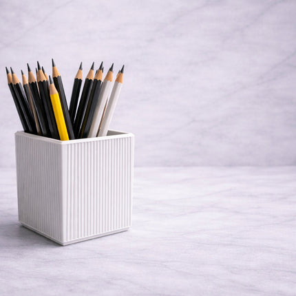 Verno | suport de pixuri cu design vertical pentru birou