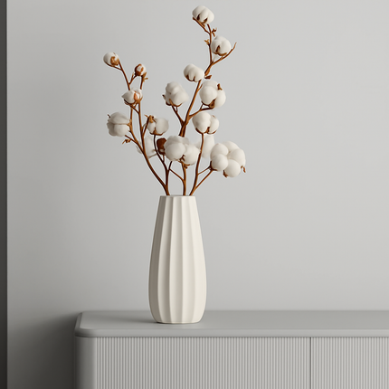 Vanessa – vază înaltă cu textură fină și linii drepte, din colecția Smooth Ribs