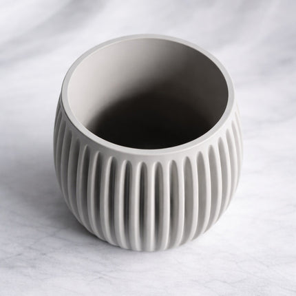 Aurea | ghiveci decorativ modern cu striații verticale