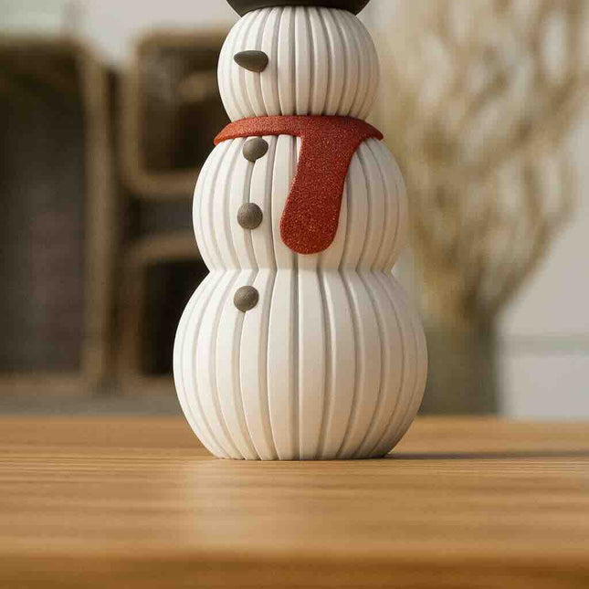 Frostello | decoratiune sculpturala om de zapada