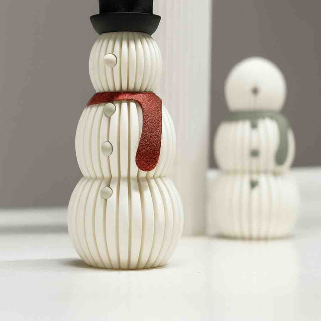 Frostello | decoratiune sculpturala om de zapada