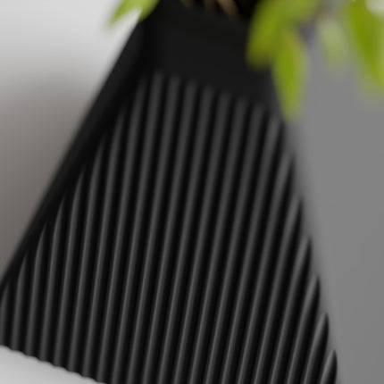 Zepha | vază modernă cu textură verticală și formă arhitecturală